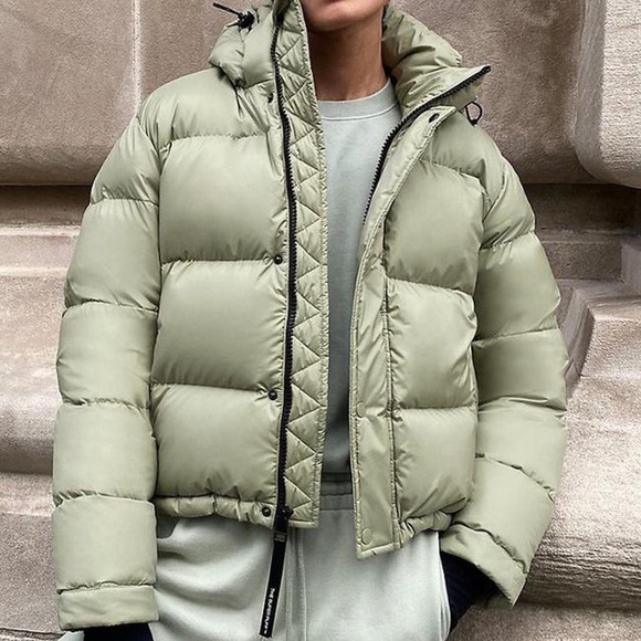 Aritzia Jackets & Blazers - Aritzia super puff shorty